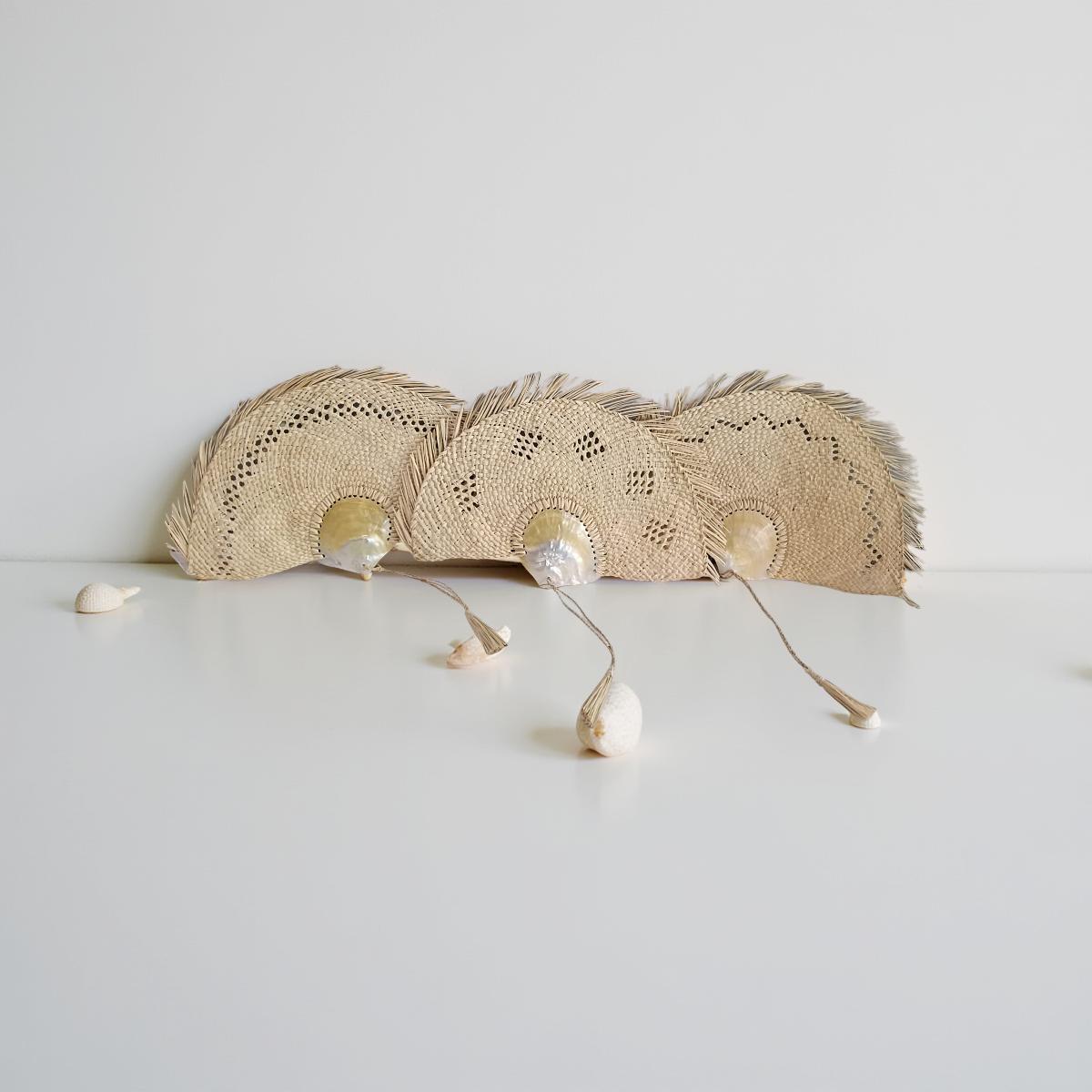 "Kerang" Kipas Anyaman