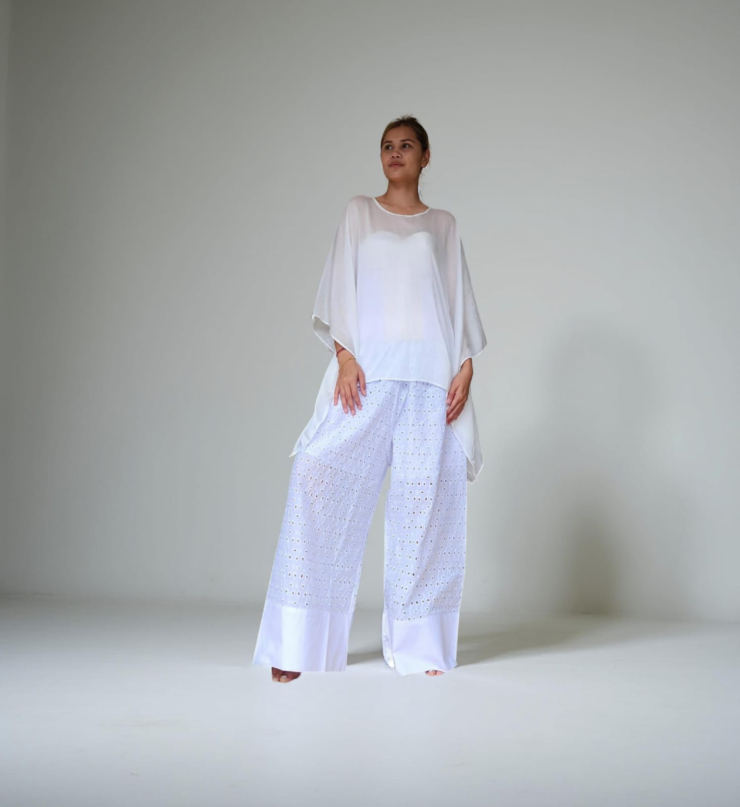 "Flamboyan" Blouse White