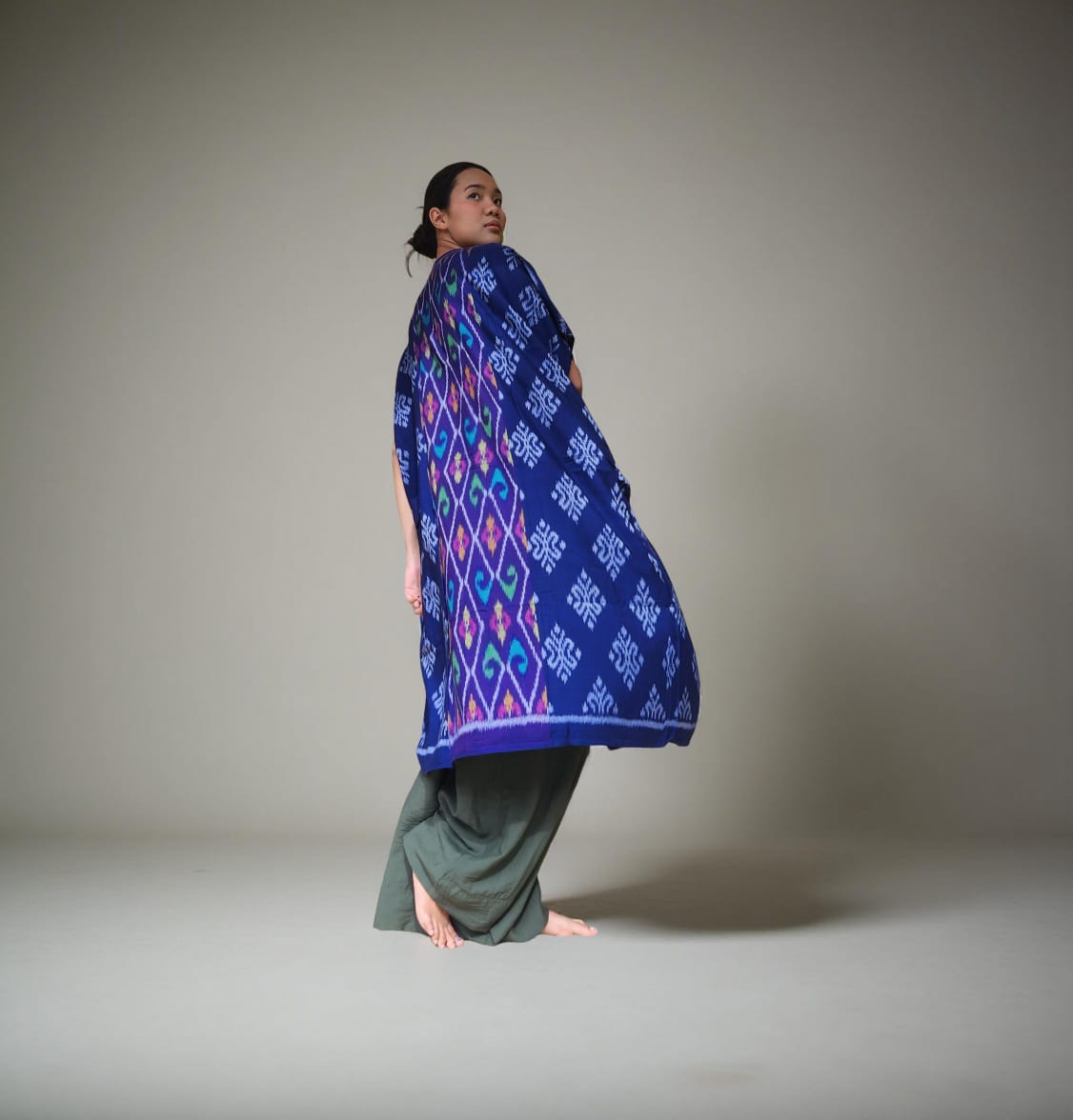 "Gumitir" Khaftan Midi Blue
